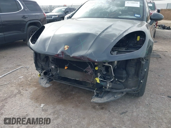 2019 Porsche Macan z VIN WP1AA2A56KLB01549, wystawiony jako IAAI lot #41748026 z przebiegiem 73 566 mil mil oraz . Historia ofert i sprzedaży dostępna na DreamBid. Obrazek 6.