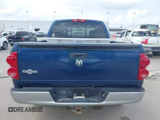 2008 Dodge 1500 SLT с VIN 1D7HA18248J171664, выставлен на аукционе IAAI как лот 42090593 с пробегом 238 001 миль миль и . История ставок и продаж доступна на DreamBid. Изображение 17.