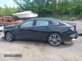 2025 Chevrolet Malibu LT with VIN 1G1ZD5STXSF147810, listed as a IAAI auction lot 42191693 with 9,392 mi miles and . Bid and sale history available at DreamBid. Image 14.