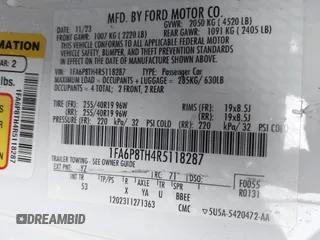2024 Ford Mustang EcoBoost z VIN 1FA6P8TH4R5118287, wystawiony jako IAAI lot #41879332 z przebiegiem 18 301 mil mil oraz . Historia ofert i sprzedaży dostępna na DreamBid. Obrazek 9.