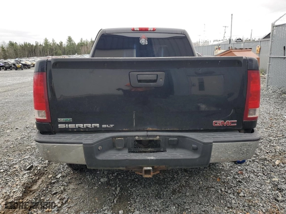 2008 GMC Sierra 1500 Work Truck with VIN 2GTEK133X81141962, listed as a Copart auction lot 82283814 with 443,977 mi miles and Salvage Title. Bid and sale history available at carsss.com. Image 6.