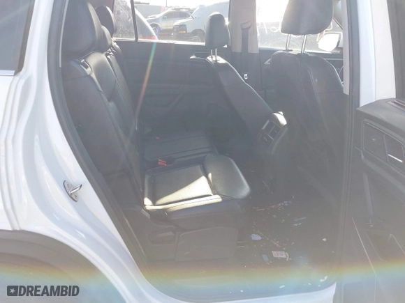 2018 Volkswagen Atlas 3.6L V6 SEL with VIN 1V2MR2CA8JC502440, listed as a IAAI auction lot 41753674 with 142,184 mi miles. Bid and sale history available at carsss.com. Image 8.