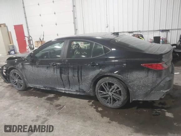 2025 Toyota Camry LE z VIN 4T1DBADK3SU509830, wystawiony jako IAAI lot #41642069 z przebiegiem 4 743 mil mil oraz . Historia ofert i sprzedaży dostępna na DreamBid. Obrazek 14.