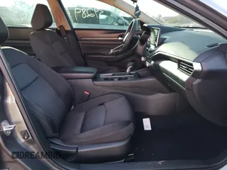 2019 Nissan Altima 2.5 S with VIN 1N4BL4BV0KC212310, listed as a Copart auction lot 57659390 with 39,289 mi miles and Salvage Title. Bid and sale history available at carsss.com. Image 5.