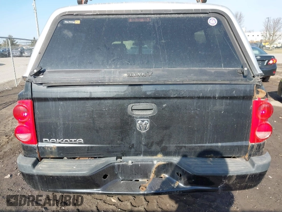 2007 Dodge Dakota ST with VIN 1D7HW28K57S271109, listed as a IAAI auction lot 41773429 with 149,350 mi miles and . Bid and sale history available at carsss.com. Image 12.