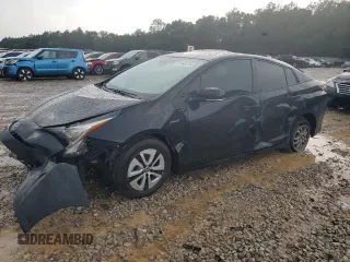 2017 Toyota Prius Two with VIN JTDKARFUXH3038933, listed as a Copart auction lot 61043275 with 200,944 mi miles and Salvage title. Bid and sale history available at DreamBid. Image 1.