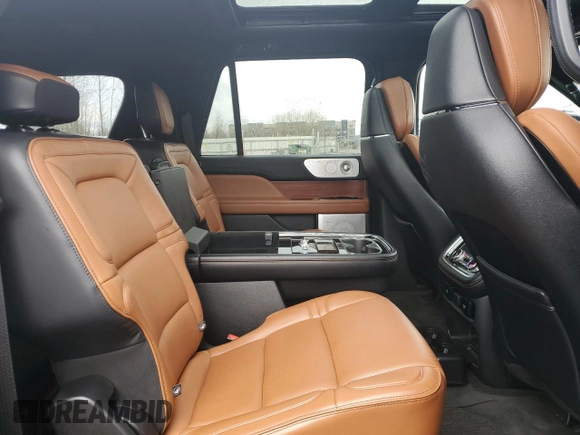2019 Lincoln Navigator Reserve z VIN 5LMJJ3LT1KEL15753, wystawiony jako Copart lot #49267085 z przebiegiem 59 916 mil mil oraz Szkoda całkowita • Salvage title. Historia ofert i sprzedaży dostępna na DreamBid. Obrazek 11.