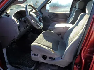 2002 Ford F-150 XLT with VIN 1FTRW08L02KB81578, listed as a Copart auction lot 47069215 with 201,148 mi miles and Salvage Title. Bid and sale history available at carsss.com. Image 7.