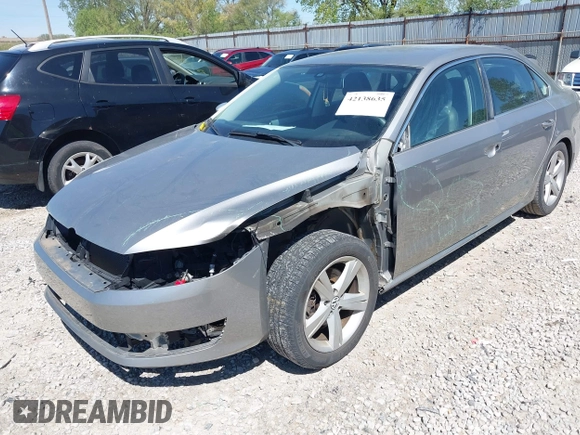 2012 Volkswagen Passat SE с VIN 1VWBP7A3XCC002571, выставлен на аукционе IAAI как лот 42138635 с пробегом 131 052 миль миль и . История ставок и продаж доступна на DreamBid. Изображение 6.