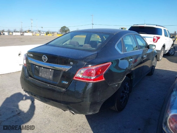 2013 Nissan Altima 2.5 S with VIN 1N4AL3AP5DC192115, listed as a IAAI auction lot 41750558 with 271,771 mi miles. Bid and sale history available at carsss.com. Image 4.