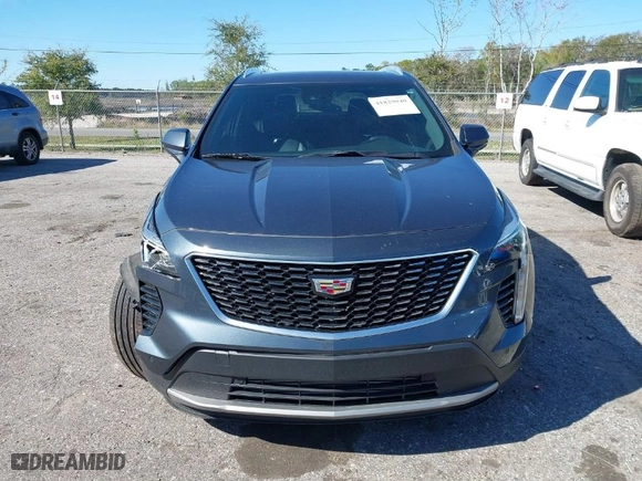 2019 Cadillac XT4 FWD Premium Luxury with VIN 1GYFZCR41KF204050, listed as a IAAI auction lot 41829040 with 69,136 mi miles. Bid and sale history available at carsss.com. Image 12.