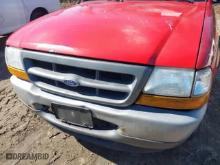 2000 Ford Ranger XL with VIN 1FTYR10C1YTA98667, listed as a IAAI auction lot 41650372 with 174,517 mi miles. Bid and sale history available at carsss.com. Image 6.