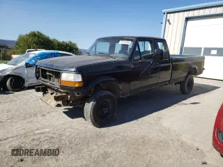 1993 Ford F-250 with VIN 1FTHX26H6PKB45310, listed as a Copart auction lot 76711334 with 0 mi miles and Salvage Title. Bid and sale history available at carsss.com. Image 1.