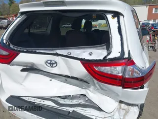 2019 Toyota Sienna L с VIN 5TDZZ3DC4KS015569, выставлен на аукционе IAAI как лот 42114405 с пробегом 101 476 миль миль и . История ставок и продаж доступна на DreamBid. Изображение 6.