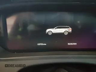 2021 Land Rover Range Rover Velar S z VIN SALYJ2EX0MA326584, wystawiony jako Copart lot #62553695 z przebiegiem 23 722 mil mil oraz Szkoda całkowita • Salvage title. Historia ofert i sprzedaży dostępna na DreamBid. Obrazek 9.