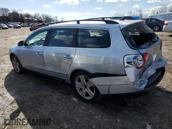 2008 Volkswagen Passat Komfort with VIN WVWLK73C88E018489, listed as a Copart auction lot 44925705 with 186,527 mi miles and Salvage title. Bid and sale history available at DreamBid. Image 2.