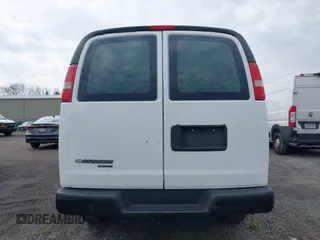 2016 Chevrolet Express Cargo Van with VIN 1GCWGAFF0G1140500, listed as a IAAI auction lot 42130720 with 239,606 mi miles. Bid and sale history available at carsss.com. Image 16.