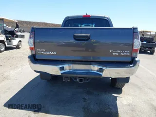 2014 Toyota Tacoma PreRunner with VIN 5TFTU4GN2EX063433, listed as a IAAI auction lot 42550709 with 167,990 mi miles and . Bid and sale history available at DreamBid. Image 16.