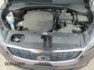 2020 Kia Sorento S z VIN 5XYPG4A56LG615016, wystawiony jako Copart lot #55848875 z przebiegiem Nie podano mil oraz Szkoda całkowita • Salvage title. Historia ofert i sprzedaży dostępna na DreamBid. Obrazek 11.
