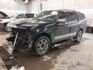 2007 Lincoln Navigator with VIN 5LMFU28537LJ02193, listed as a IAAI auction lot 41323416 with 259,747 mi miles. Bid and sale history available at carsss.com. Image 18.