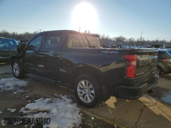 2019 Chevrolet Silverado 1500 Custom with VIN 1GCUYBEF2KZ221374, listed as a Copart auction lot 87605335 with 127,260 mi miles and Salvage Title. Bid and sale history available at DreamBid. Image 2.