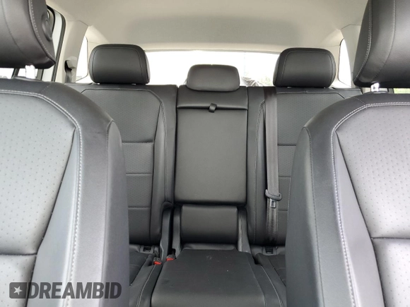 2018 Volkswagen Tiguan SEL with VIN 3VV3B7AX1JM037294, listed as a Copart auction lot 56311115 with 63,052 mi miles and Clean title. Bid and sale history available at DreamBid. Image 10.