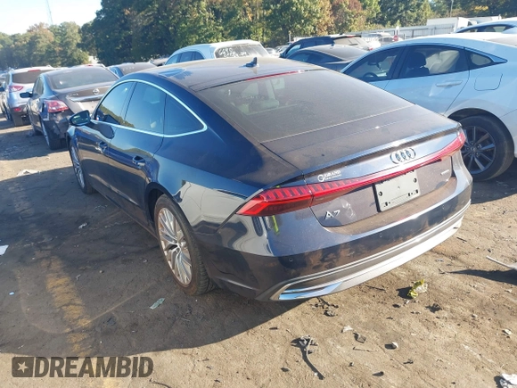 2019 Audi A7 z VIN WAUP2AF23KN033262, wystawiony jako IAAI lot #40678864 z przebiegiem 97 925 mil mil oraz . Historia ofert i sprzedaży dostępna na DreamBid. Obrazek 3.
