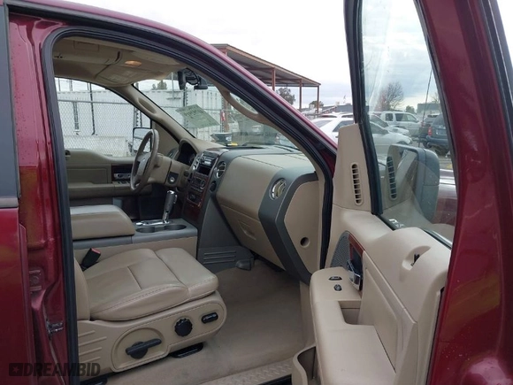 2005 Ford F-150 XLT with VIN 1FTPW12505FA86524, listed as a IAAI auction lot 41782919 with 80,549 mi miles. Bid and sale history available at carsss.com. Image 5.