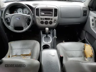 2006 Ford Escape XLT z VIN 1FMCU03146KB47131, wystawiony jako Copart lot #56731215 z przebiegiem 230 520 mil mil oraz Szkoda całkowita • Salvage title. Historia ofert i sprzedaży dostępna na DreamBid. Obrazek 8.