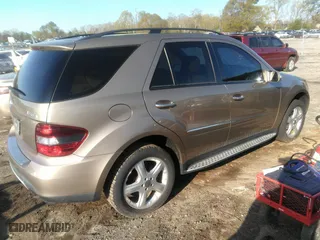 2008 Mercedes-Benz M-Class 3.0L CDI with VIN 4JGBB22E98A357072, listed as a IAAI auction lot 41936152 with 262,276 mi miles. Bid and sale history available at carsss.com. Image 4.