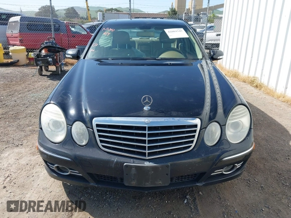 2008 Mercedes-Benz E 350 Luxury z VIN WDBUF56X58B307650, wystawiony jako IAAI lot #42004345 z przebiegiem 140 484 mil mil oraz . Historia ofert i sprzedaży dostępna na DreamBid. Obrazek 12.