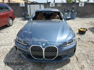 2025 BMW 4 Series 430i with VIN WBA43DA07SCU37586, listed as a Copart auction lot 52437105 with 812 mi miles and Salvage title. Bid and sale history available at DreamBid. Image 5.
