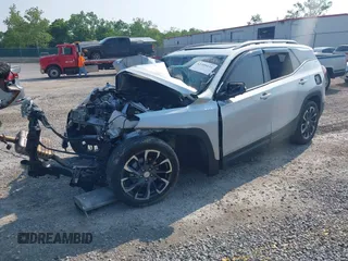 2022 GMC Terrain SLT z VIN 3GKALVEV1NL195005, wystawiony jako IAAI lot #42395131 z przebiegiem 40 499 mil mil oraz . Historia ofert i sprzedaży dostępna na DreamBid. Obrazek 2.
