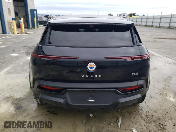 2023 Fisker Ocean One z VIN VCF1ZBU22PG002044, wystawiony jako Copart lot #84522334 z przebiegiem Nie podano mil oraz Szkody całkowita. Historia ofert i sprzedaży dostępna na DreamBid. Obrazek 6.