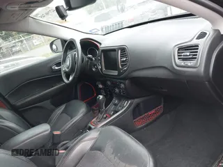 2018 Jeep Compass Trailhawk с VIN 3C4NJDDB2JT441607, выставлен на аукционе IAAI как лот 42196745 с пробегом 95 063 миль миль и . История ставок и продаж доступна на DreamBid. Изображение 5.