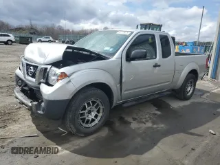 2015 Nissan Frontier SV z VIN 1N6BD0CT0FN710303, wystawiony jako Copart lot #50178475 z przebiegiem 53 366 mil mil oraz Szkoda całkowita • Salvage title. Historia ofert i sprzedaży dostępna na DreamBid. Obrazek 1.