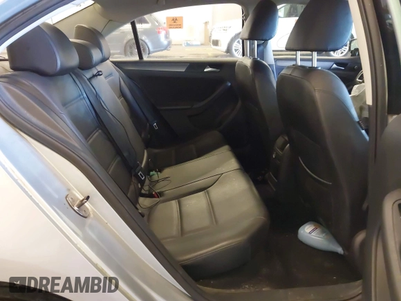 2013 Volkswagen Jetta TDI w/Premium with VIN 3VWLL7AJ5DM402469, listed as a IAAI auction lot 41703173 with Not provided miles and . Bid and sale history available at DreamBid. Image 8.