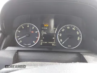 2016 Land Rover LR4 HSE z VIN SALAG2V68GA825659, wystawiony jako IAAI lot #40805256 z przebiegiem 124 342 mil mil oraz . Historia ofert i sprzedaży dostępna na DreamBid. Obrazek 7.