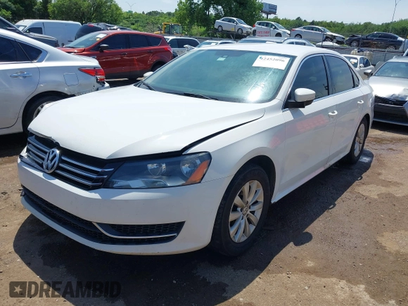 2013 Volkswagen Passat SE with VIN 1VWBP7A32DC007863, listed as a IAAI auction lot 42452096 with 207,083 mi miles and . Bid and sale history available at DreamBid. Image 17.