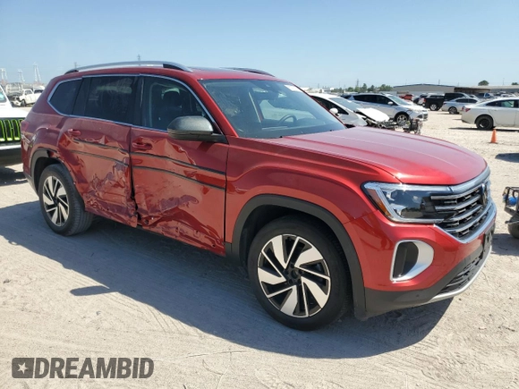 2024 Volkswagen Atlas SEL with VIN 1V2BR2CA3RC533646, listed as a Copart auction lot 52700135 with 10,498 mi miles and Salvage title. Bid and sale history available at DreamBid. Image 4.