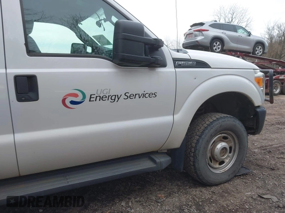 2013 Ford F-250 XL with VIN 1FT7X2B65DEA40820, listed as a IAAI auction lot 41940224 with 193,706 mi miles and . Bid and sale history available at DreamBid. Image 22.