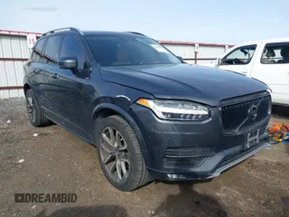 2016 Volvo XC90 T6 Momentum with VIN YV4A22PK0G1089068, listed as a IAAI auction lot 41819356 with 122,259 mi miles. Bid and sale history available at carsss.com. Image 1.