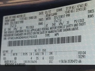 2017 Ford Escape SE with VIN 1FMCU9GD6HUC70333, listed as a IAAI auction lot 41920087 with 67,441 mi miles. Bid and sale history available at carsss.com. Image 9.