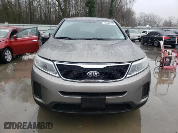 2015 Kia Sorento LX with VIN 5XYKTCA64FG632314, listed as a Copart auction lot 39826304 with 96,741 mi miles and Salvage title. Bid and sale history available at DreamBid. Image 5.