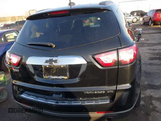 2016 Chevrolet Traverse LTZ z VIN 1GNKRJKD3GJ245438, wystawiony jako IAAI lot #41010372 z przebiegiem 115 264 mil mil oraz . Historia ofert i sprzedaży dostępna na DreamBid. Obrazek 16.
