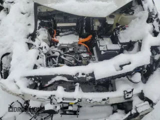 2024 Kia EV9 GT-Line z VIN KNDAEFS59R6040556, wystawiony jako Copart lot #43014075 z przebiegiem Nie podano mil oraz Nie do naprawy • Non repairable. Historia ofert i sprzedaży dostępna na DreamBid. Obrazek 12.