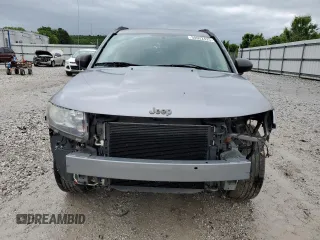 2016 Jeep Compass Sport SE z VIN 1C4NJCBA1GD634477, wystawiony jako Copart lot #50922425 z przebiegiem 141 375 mil mil oraz Szkoda całkowita • Salvage title. Historia ofert i sprzedaży dostępna na DreamBid. Obrazek 5.