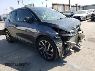 2018 BMW i3 with VIN WBY7Z4C58JVD97028, listed as a Copart auction lot 61591482 with 37,047 mi miles. Bid and sale history available at carsss.com. Image 1.