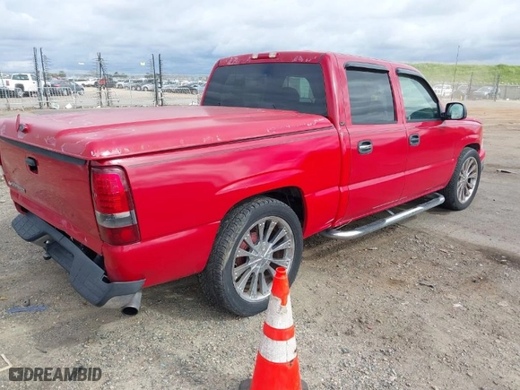 2006 Chevrolet Silverado 1500 LT1 with VIN 2GCEC13T161120735, listed as a IAAI auction lot 41725133 with 244,862 mi miles. Bid and sale history available at carsss.com. Image 4.