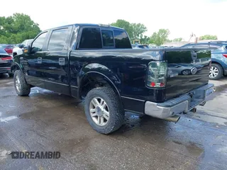 2006 Ford F-150 XLT z VIN 1FTPW14556KB25310, wystawiony jako IAAI lot #42345739 z przebiegiem 204 452 mil mil oraz . Historia ofert i sprzedaży dostępna na DreamBid. Obrazek 3.